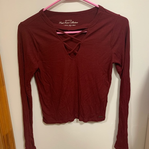 HOLLISTER LONGSLEEVE - Picture 1 of 3